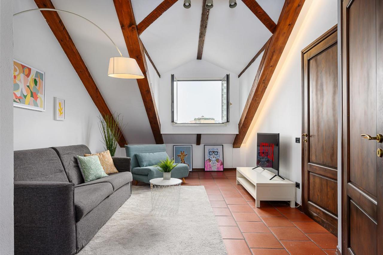 Duomo - Pt.Romana - Bocconi Top Floor Apartment Милано Екстериор снимка