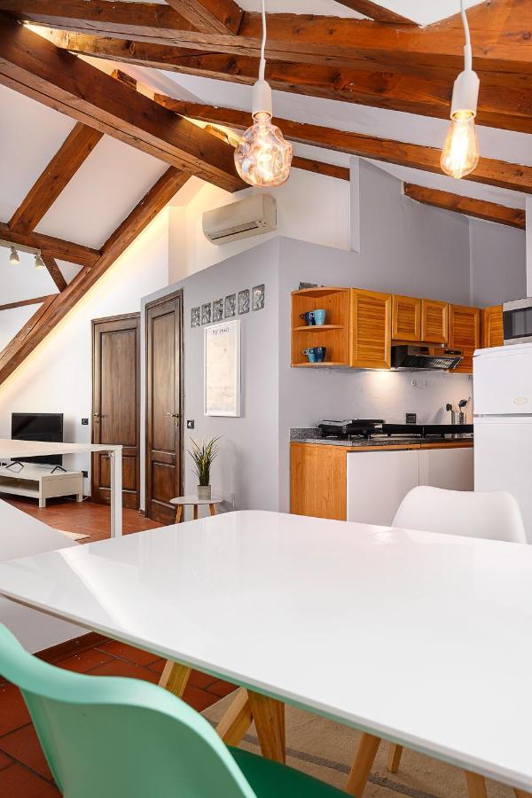 Duomo - Pt.Romana - Bocconi Top Floor Apartment Милано Екстериор снимка